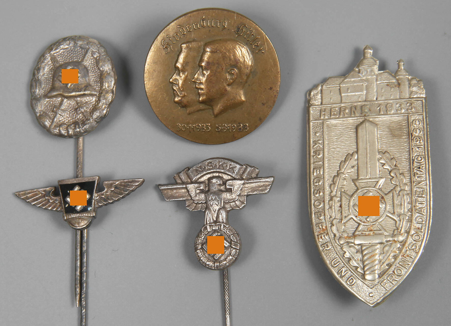 Konvolut Kleinabzeichen