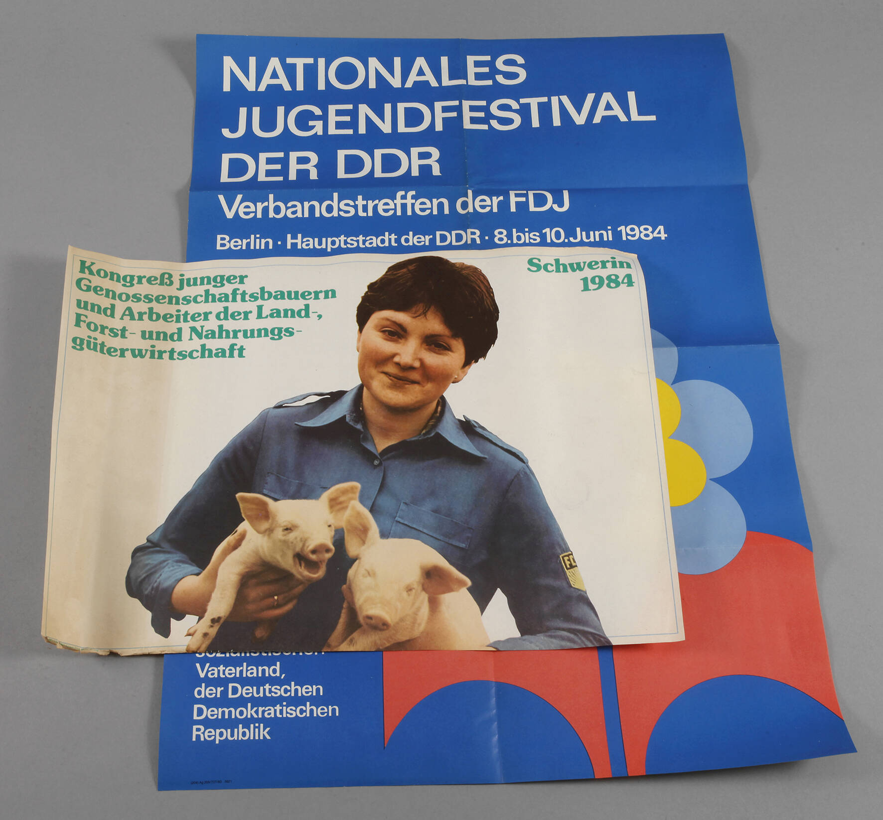 Zwei DDR Propagandaplakate