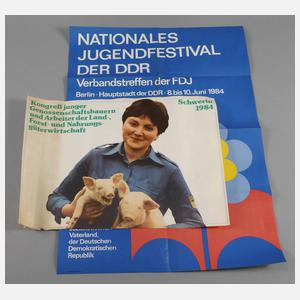 Zwei DDR Propagandaplakate