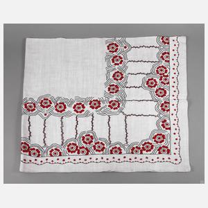 Tischdecke mit floraler Stickerei