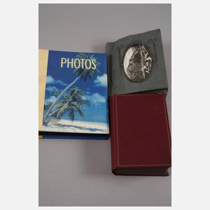 Drei Postkartenalben alle Welt