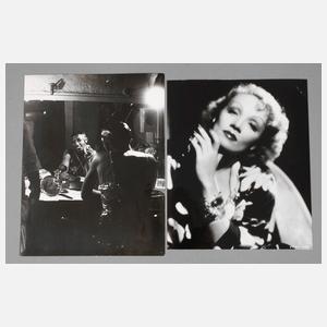 Zwei Fotos Roger-Viollet