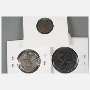 Drei Münzen der frühen römischen Kaiserzeit