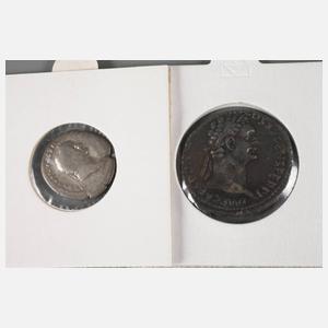 Zwei Münzen der Flavier