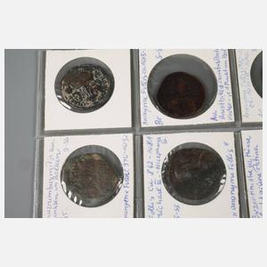 Acht byzantinische Münzen