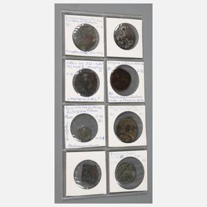 Acht byzantinische Münzen
