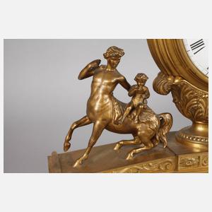 Feine Kaminuhr mit Kentauren