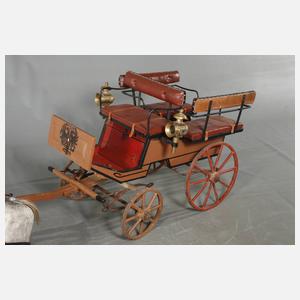 Kinderkutsche mit Österreich-ungarischem Wappen