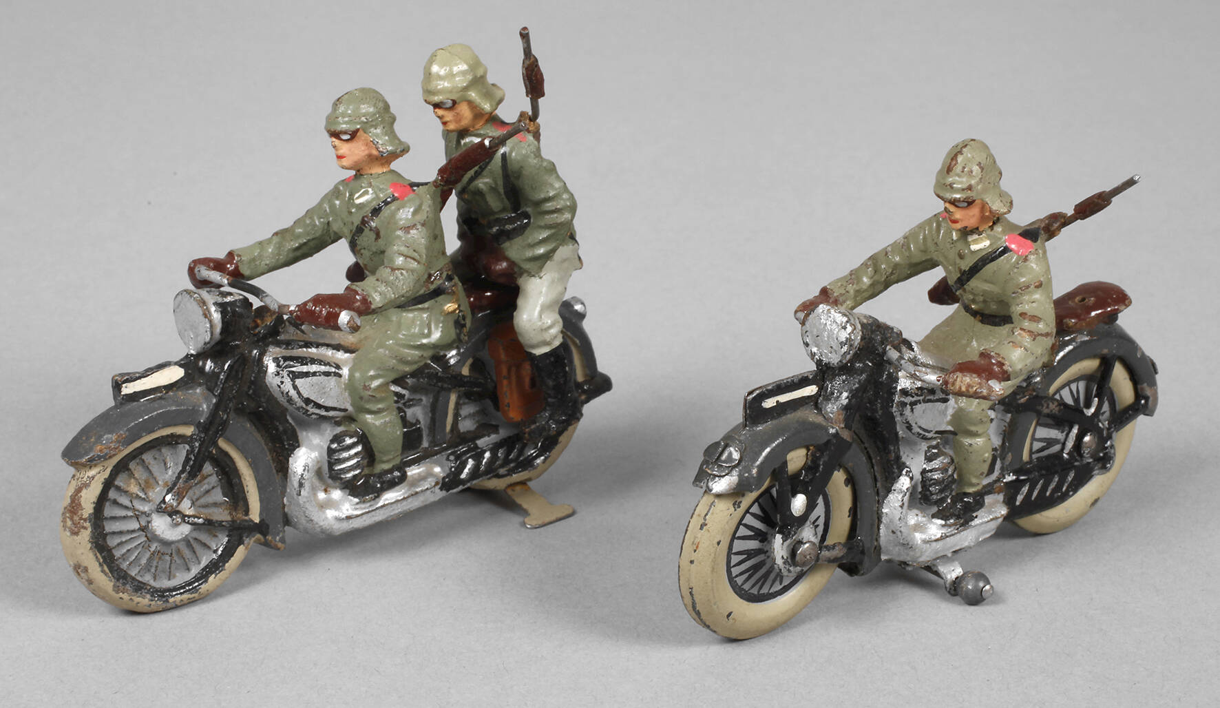 Lineol zwei Kradfahrer und Sozius