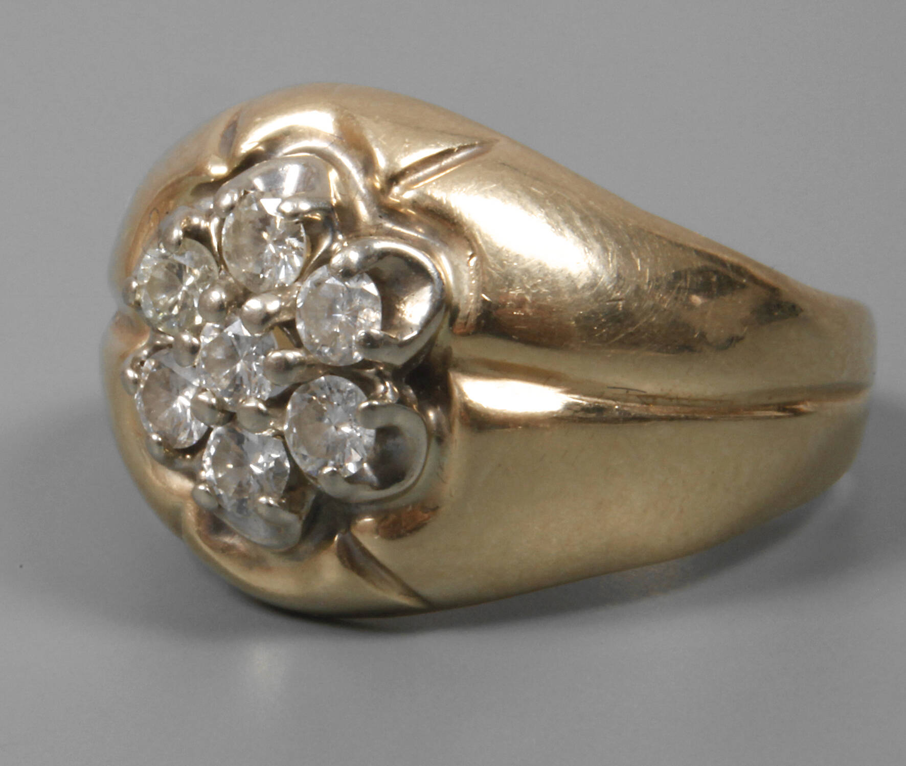 Damenring mit Brillanten