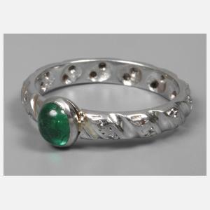 Platinring mit Smaragd und Diamanten