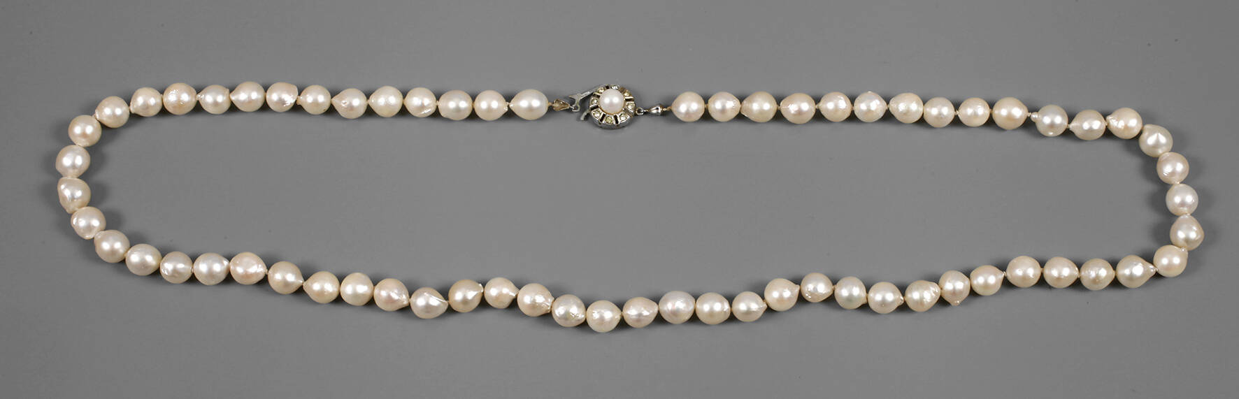 Perlenkette