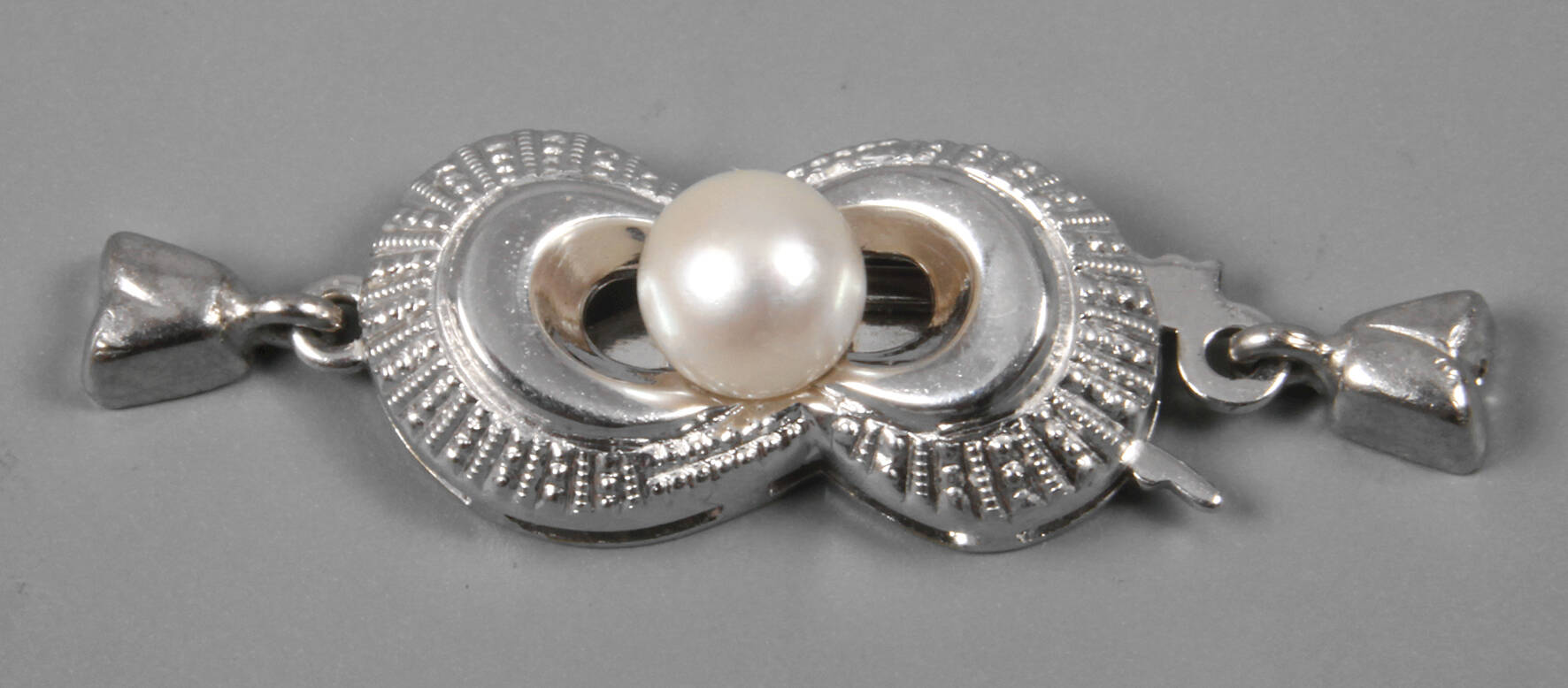 Perlenkettenschließe