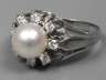 Damenring mit Perle und Brillanten