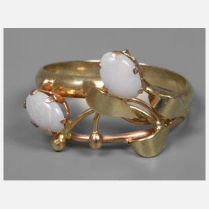 Damenring mit Edelopalen