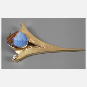 Brosche mit Edelopal und Brillant