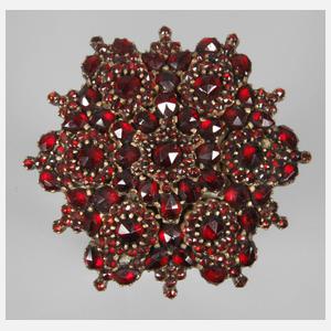 Granatbrosche