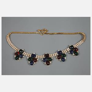 Weiss, Collier mit Besatz