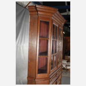 Flache Aufsatzvitrine Barock