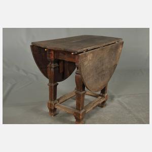 Frühbarocker Klapptisch