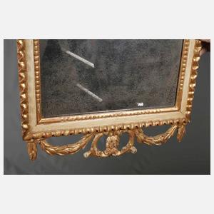 Klassizistischer Wandspiegel