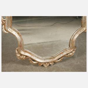 Wandspiegel im Barockstil