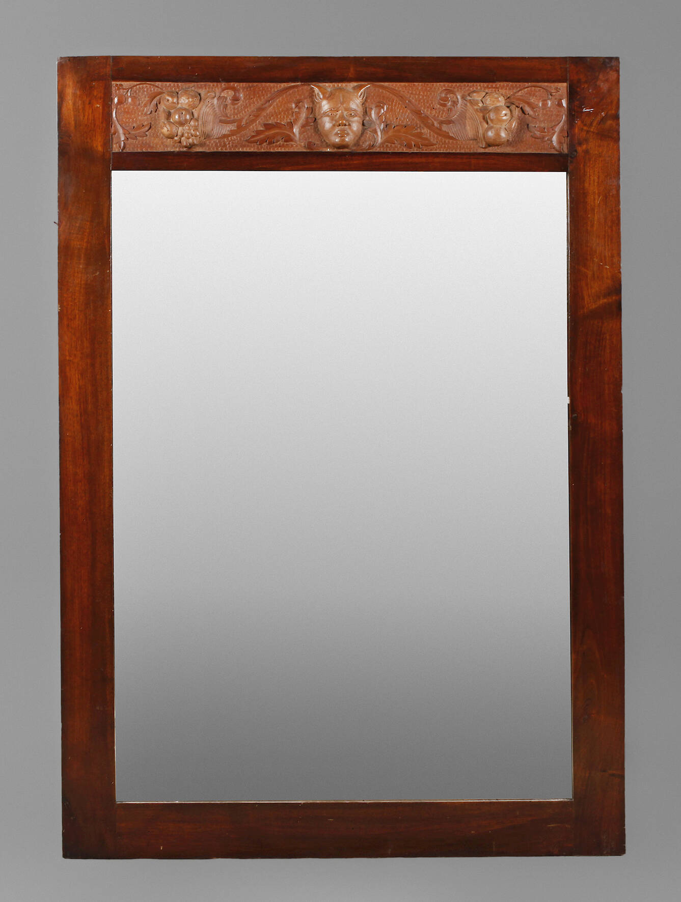 Großer Spiegel Jugendstil