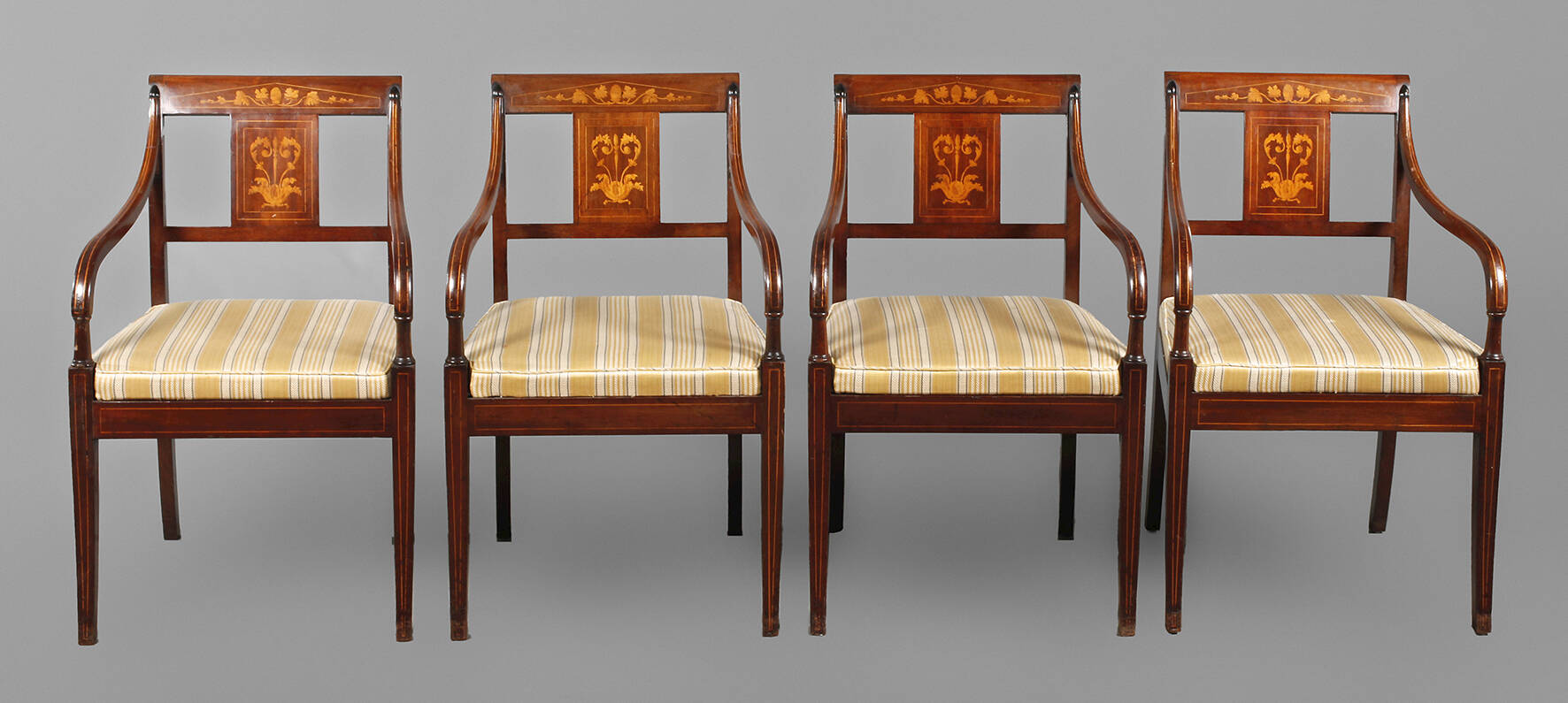 Vier Armlehnstühle Biedermeier