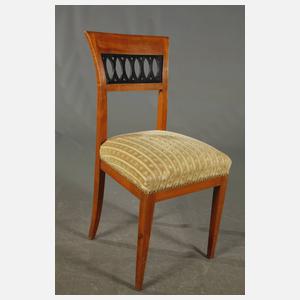 Elf Stühle im Biedermeierstil