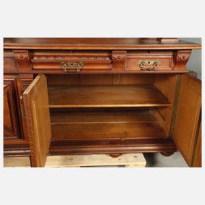 Großes Aufsatzbuffet Gründerzeit