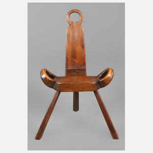 Dreibeiniger Stuhl