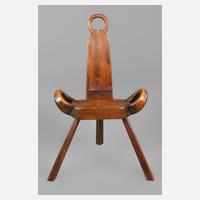 Dreibeiniger Stuhl111