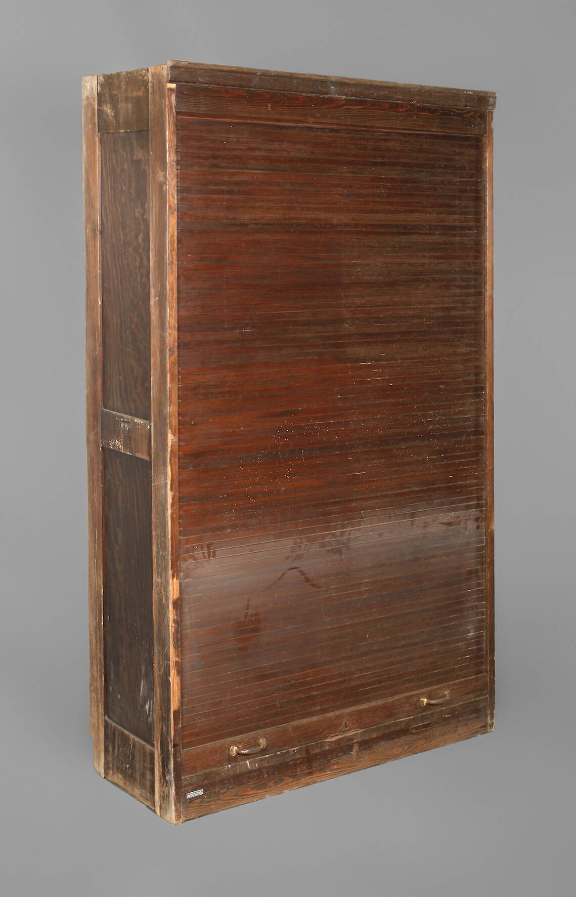 Rollschrank mit Inneneinrichtung