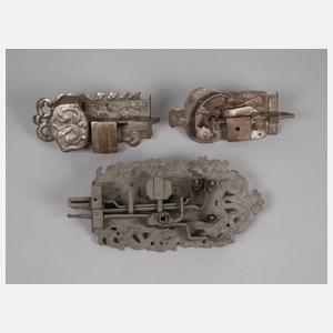 Drei Schrankschlösser Barock