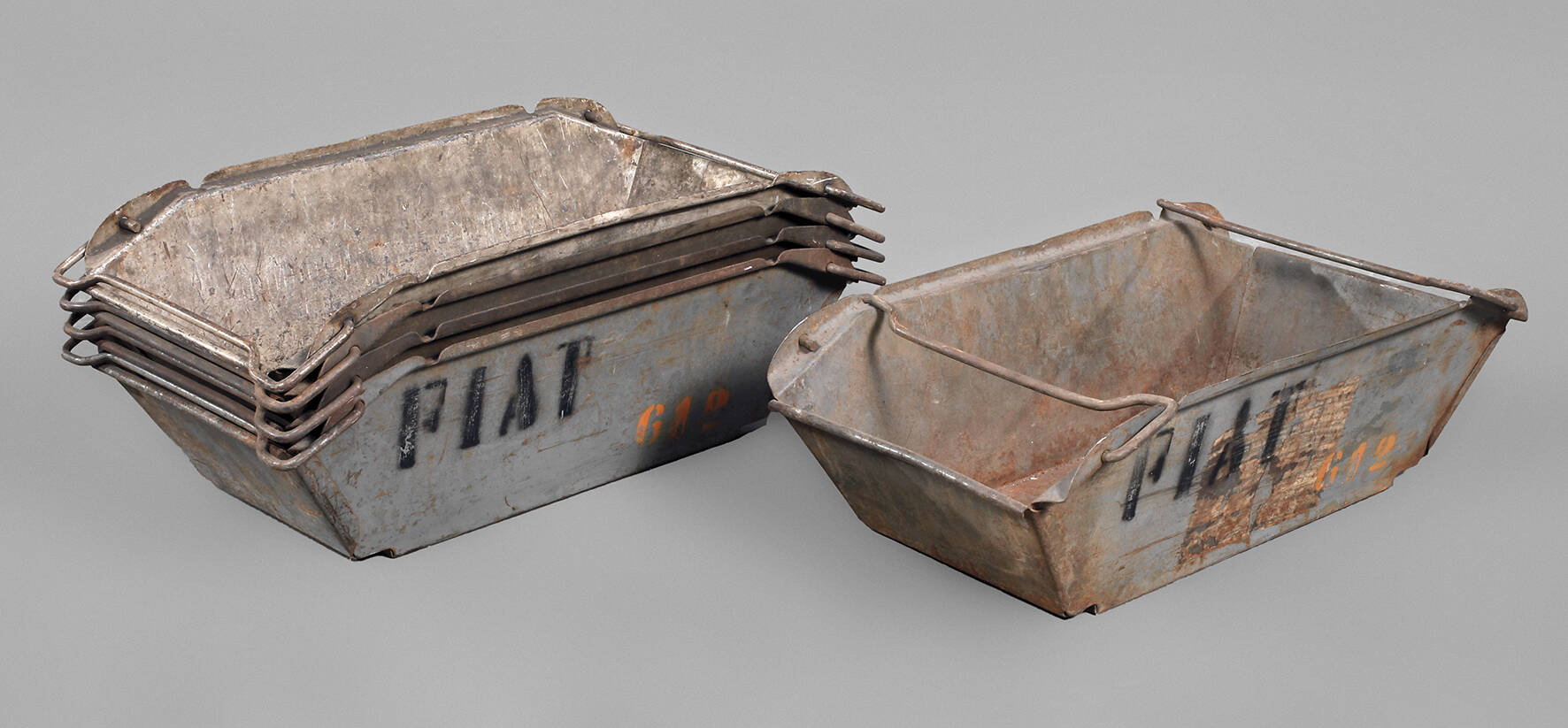 Fünf Werkzeugkisten Fiat