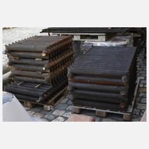 Sieben Heizkörper Jugendstil