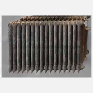 Sieben Heizkörper Jugendstil