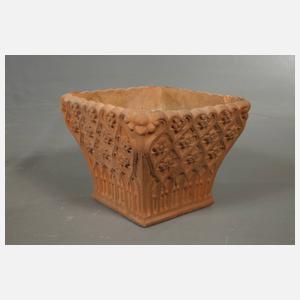 Großes Terrakottapflanzgefäß