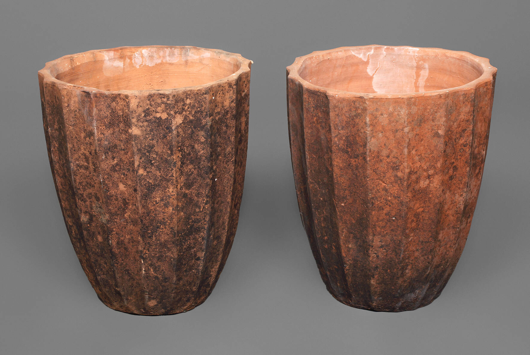 Paar Pflanzgefäße Art déco