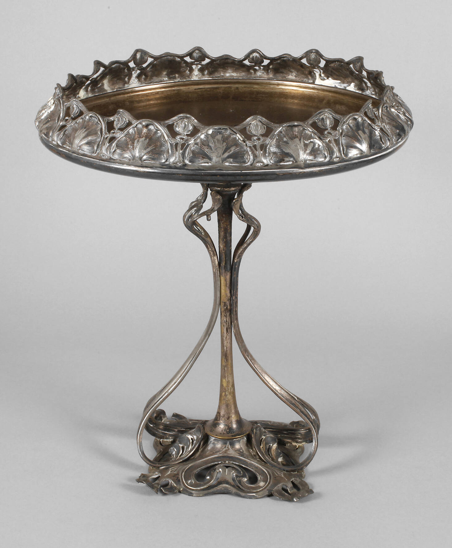 Großer Tafelaufsatz