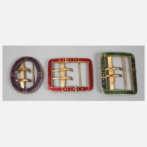 Drei Gürtelschnallen