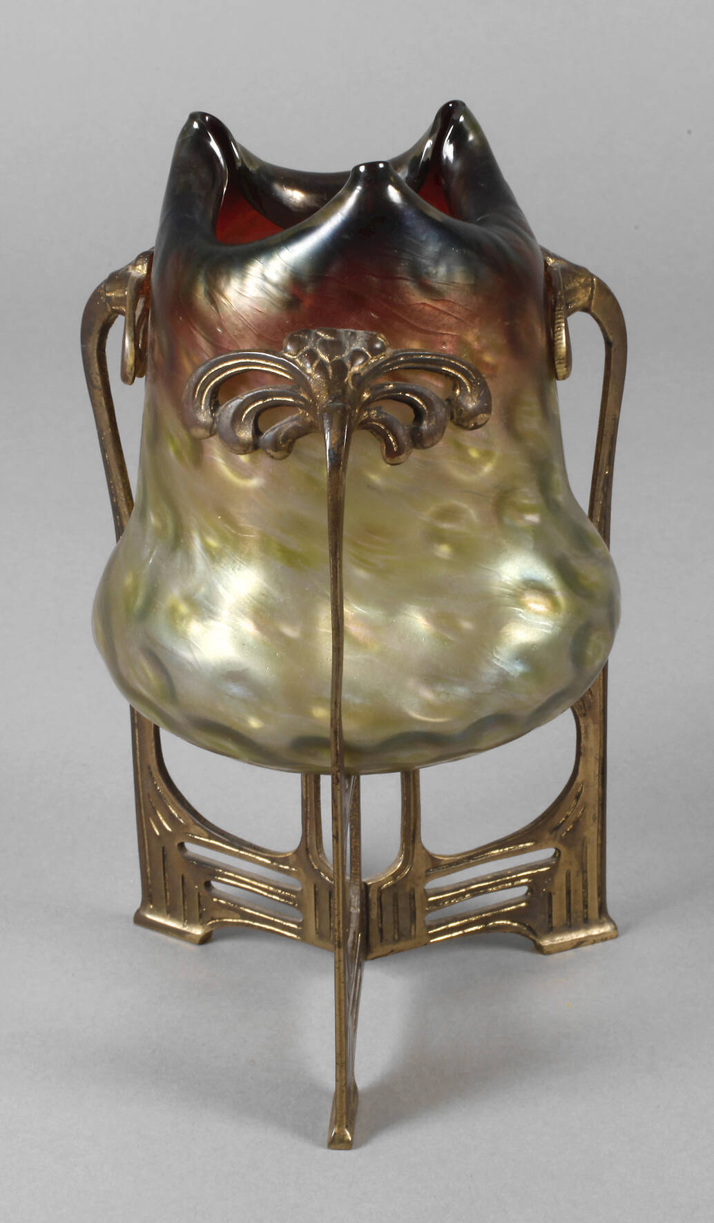 Rindskopf montierte Jugendstilvase