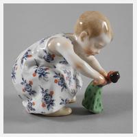 Meissen "Kind mit Puppe, tanzend"111