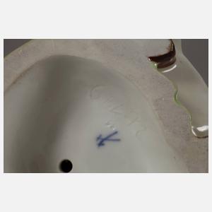 Meissen "Kind mit Bilderbuch, groß"