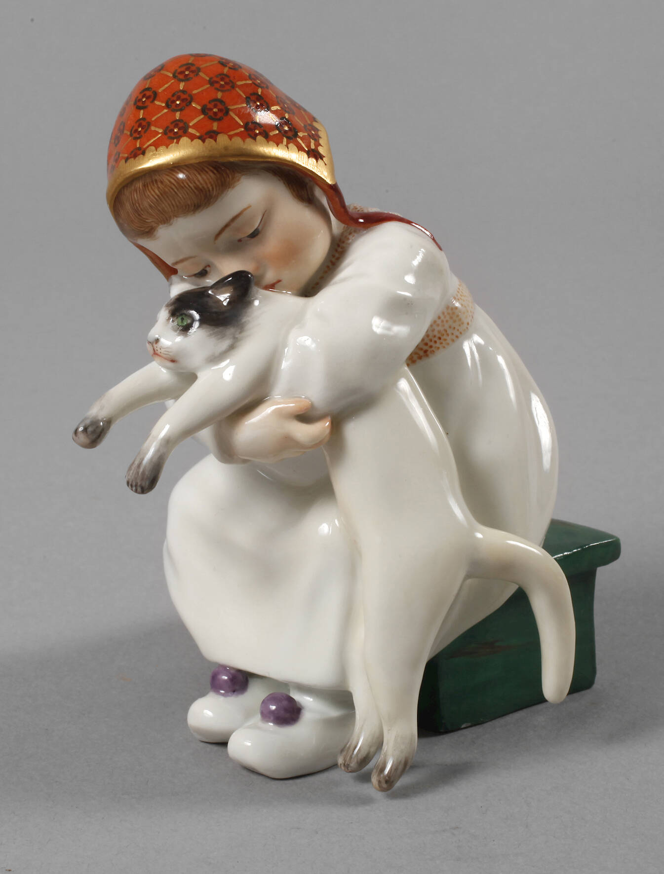Meissen "Kind mit Katze im Arm"