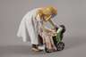 Meissen "Mädchen mit Puppenwagen"