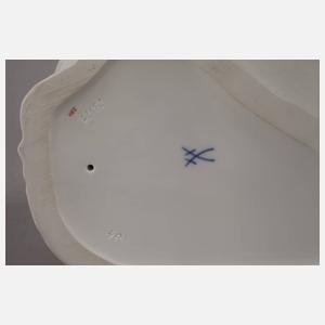 Meissen "Mädchen mit Blumenstrauß"