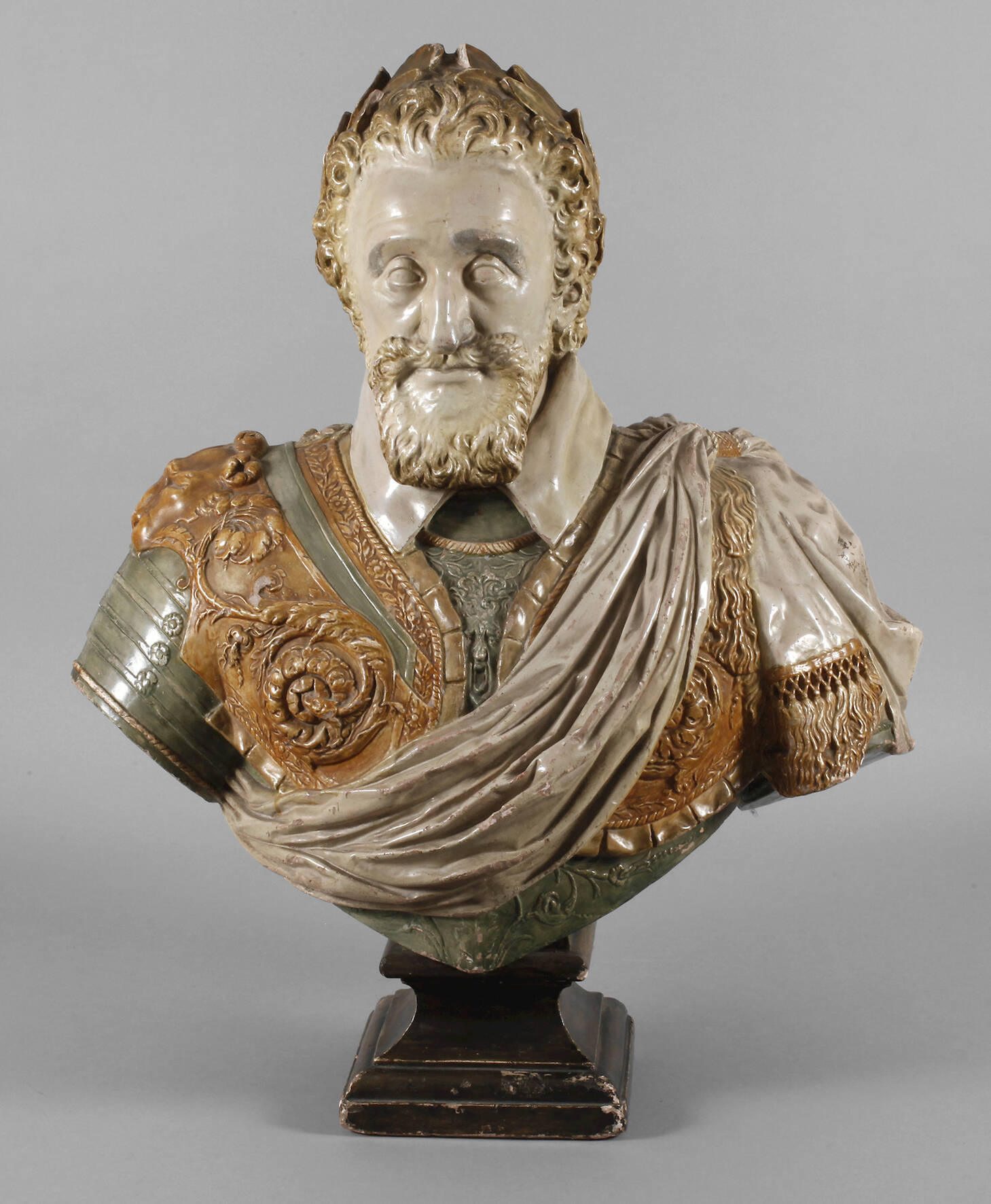 Übergroße Herrscherbüste Historismus