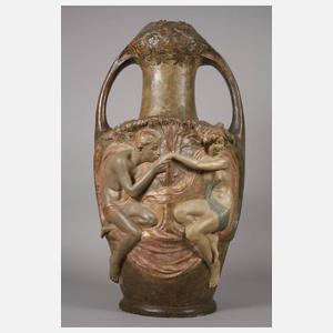 Goldscheider Wien Vase "Der Handkuss"