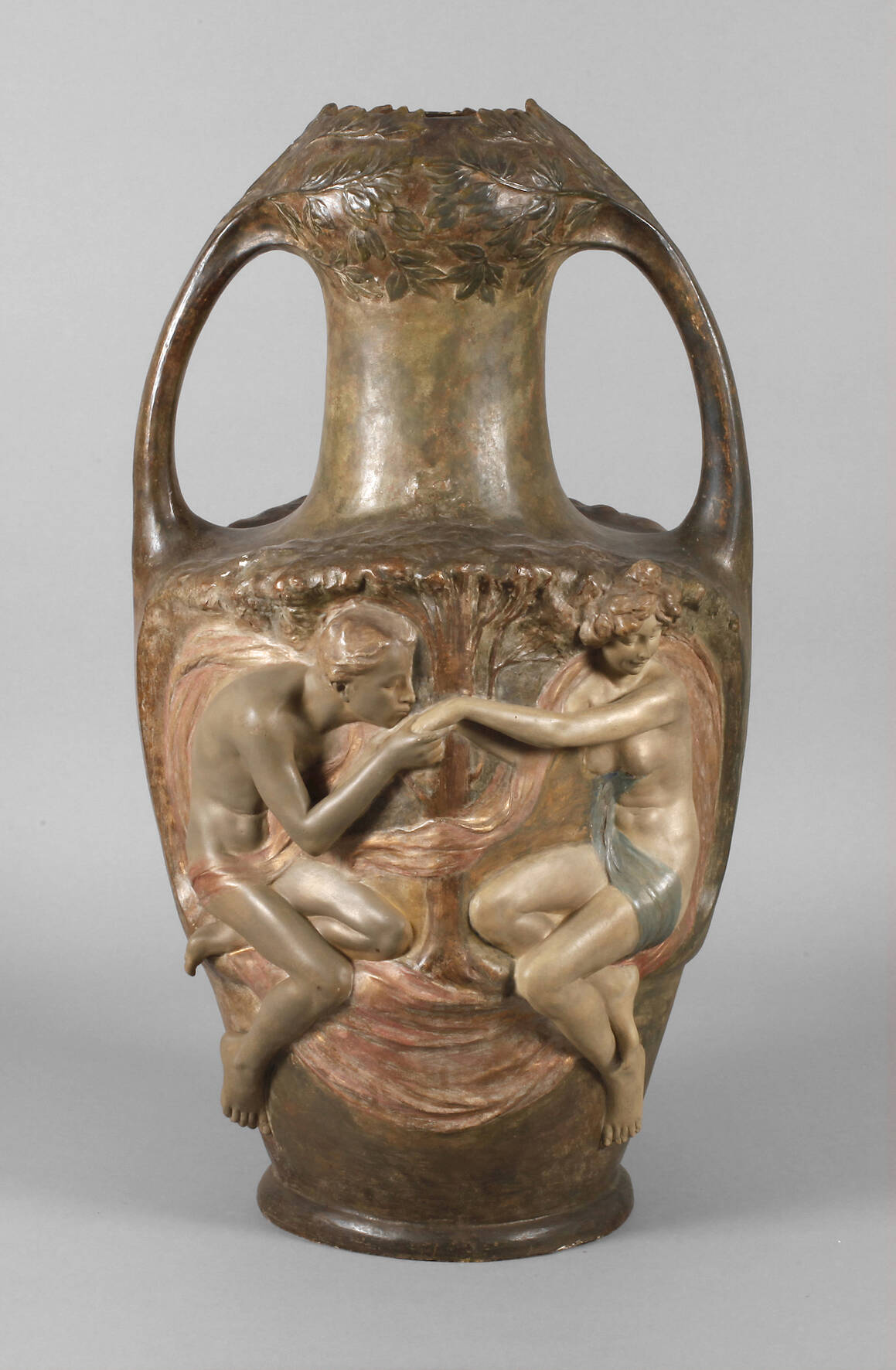 Goldscheider Wien Vase "Der Handkuss"